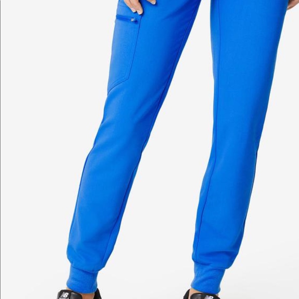Figs Zamora joggers winning blue